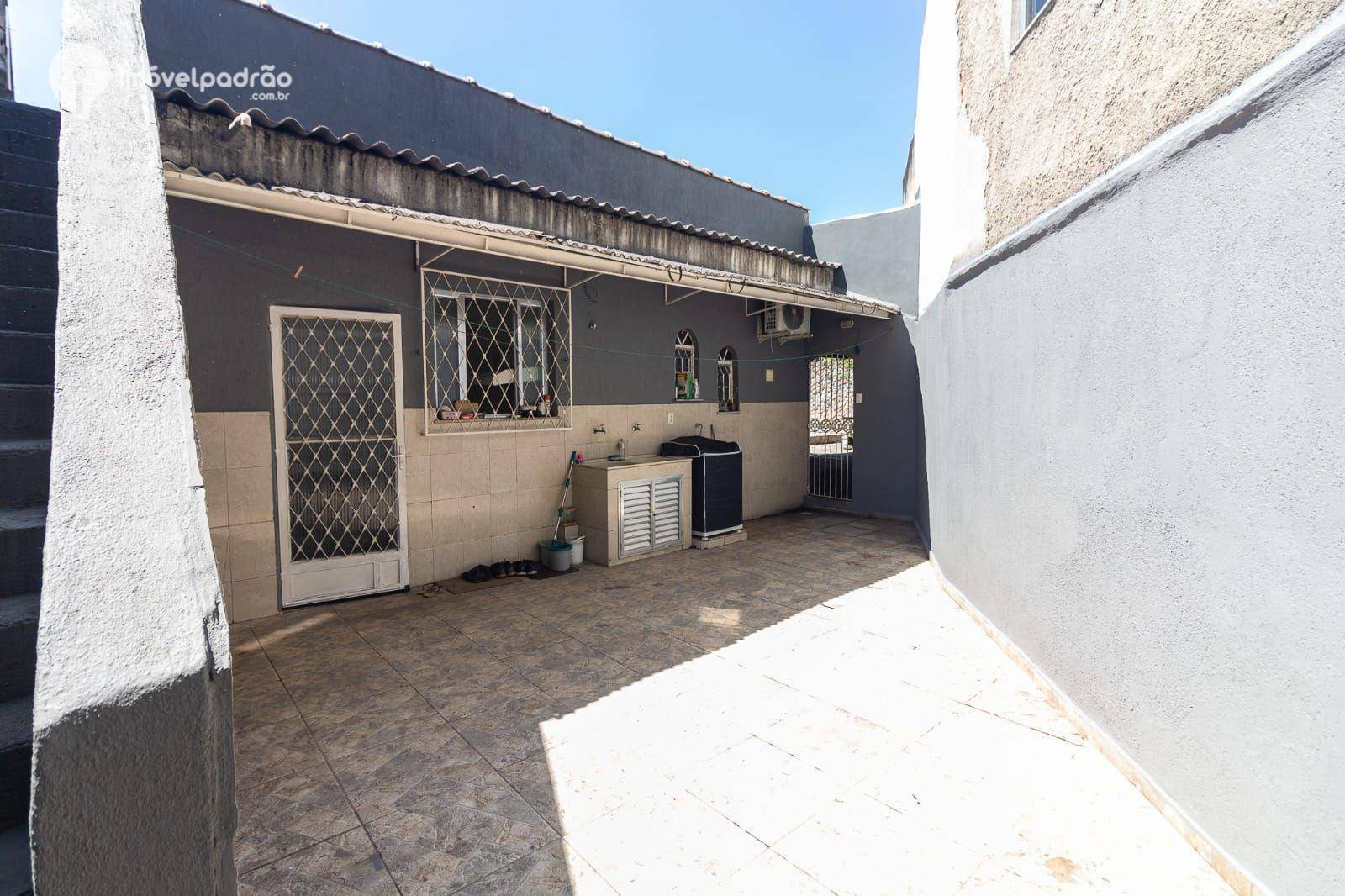 Casa à venda com 4 quartos, 320m² - Foto 31