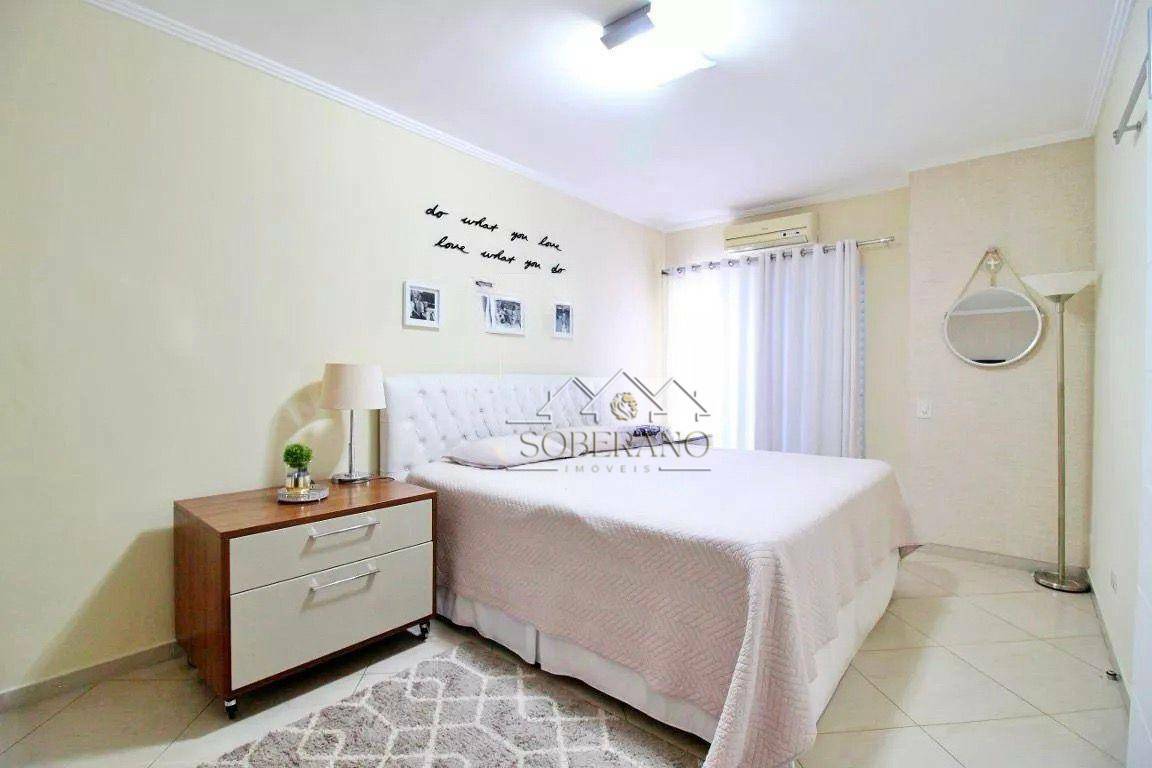 Sobrado à venda com 3 quartos, 300m² - Foto 9