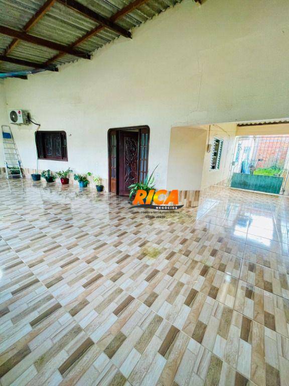 Casa à venda com 3 quartos, 110m² - Foto 1