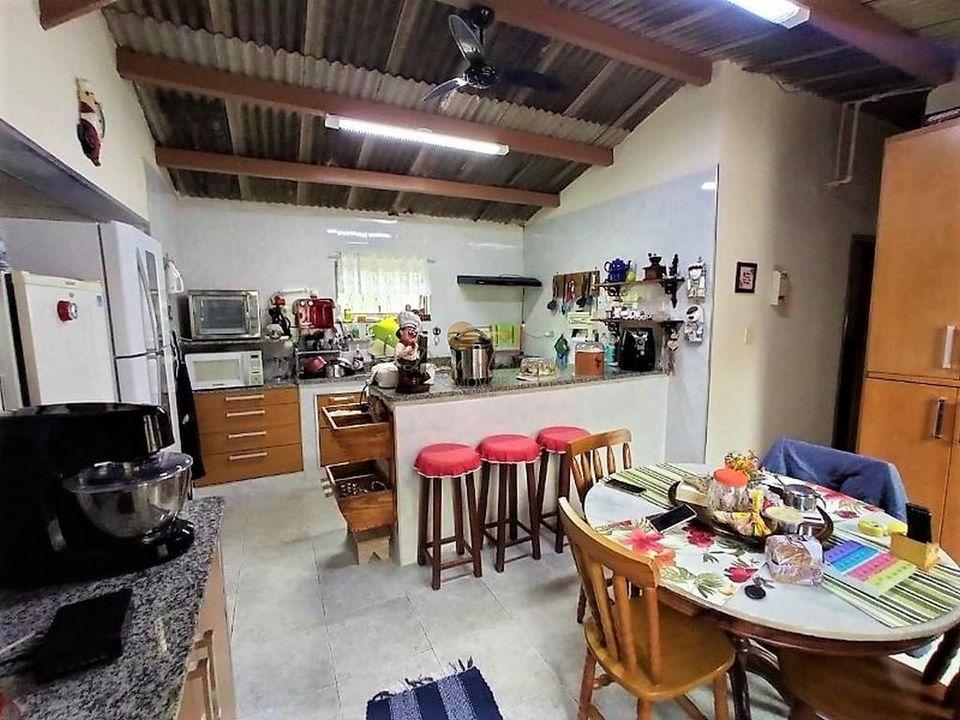 Fazenda à venda com 6 quartos, 211m² - Foto 12