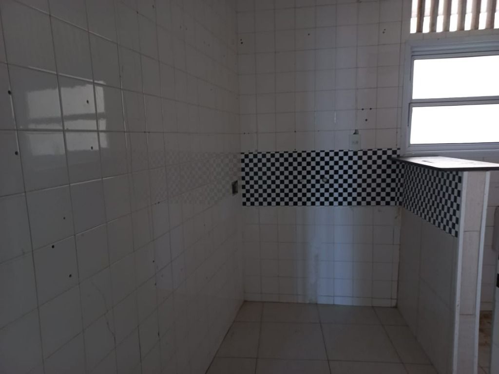 Apartamento à venda com 2 quartos, 75m² - Foto 10