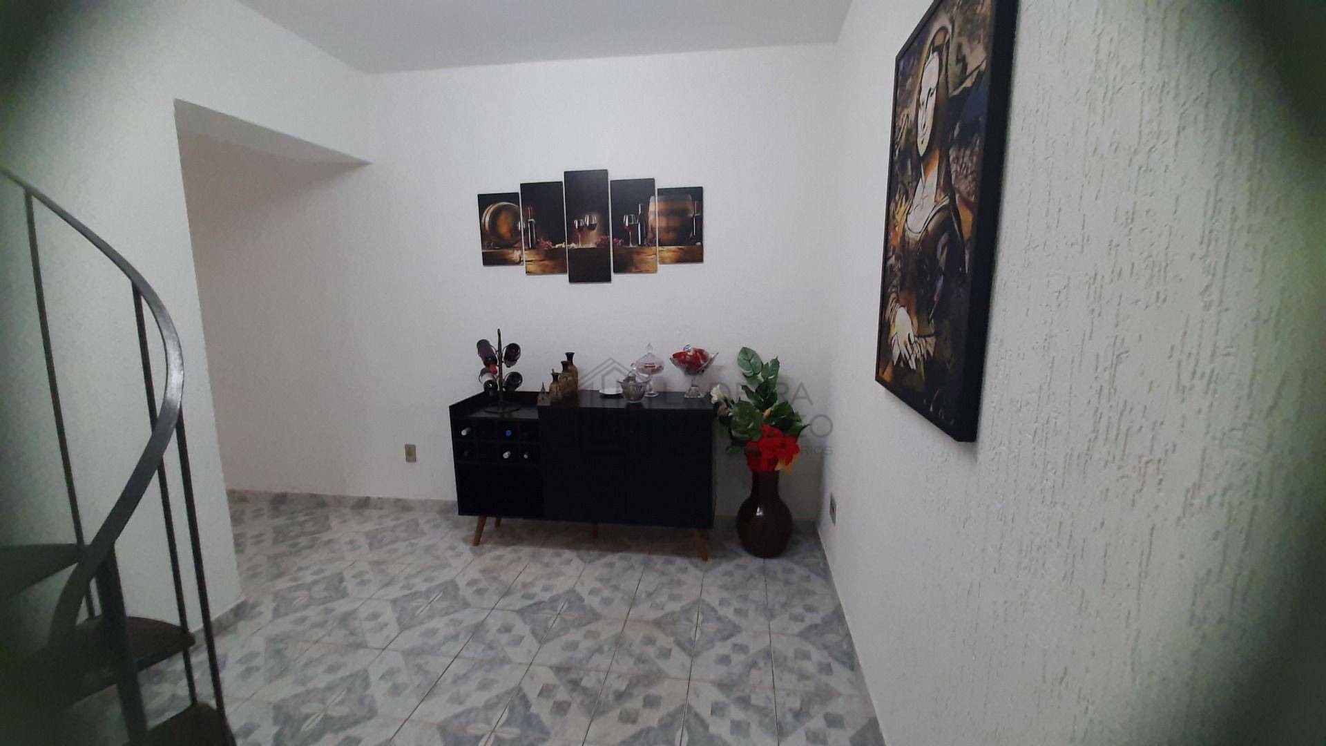 Casa à venda com 4 quartos, 200m² - Foto 8