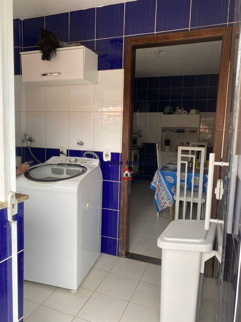 Casa à venda com 3 quartos, 350m² - Foto 9