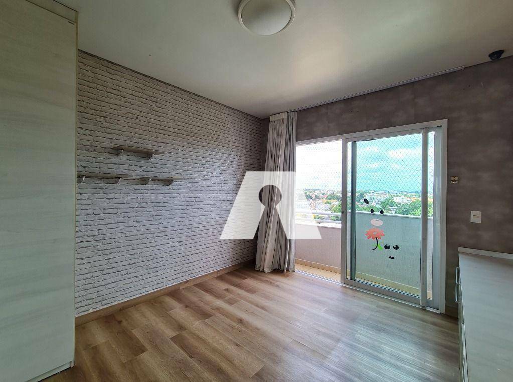 Apartamento para alugar com 3 quartos, 202m² - Foto 13