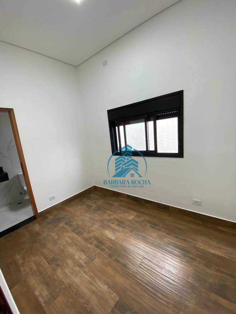 Casa à venda com 3 quartos, 270m² - Foto 6