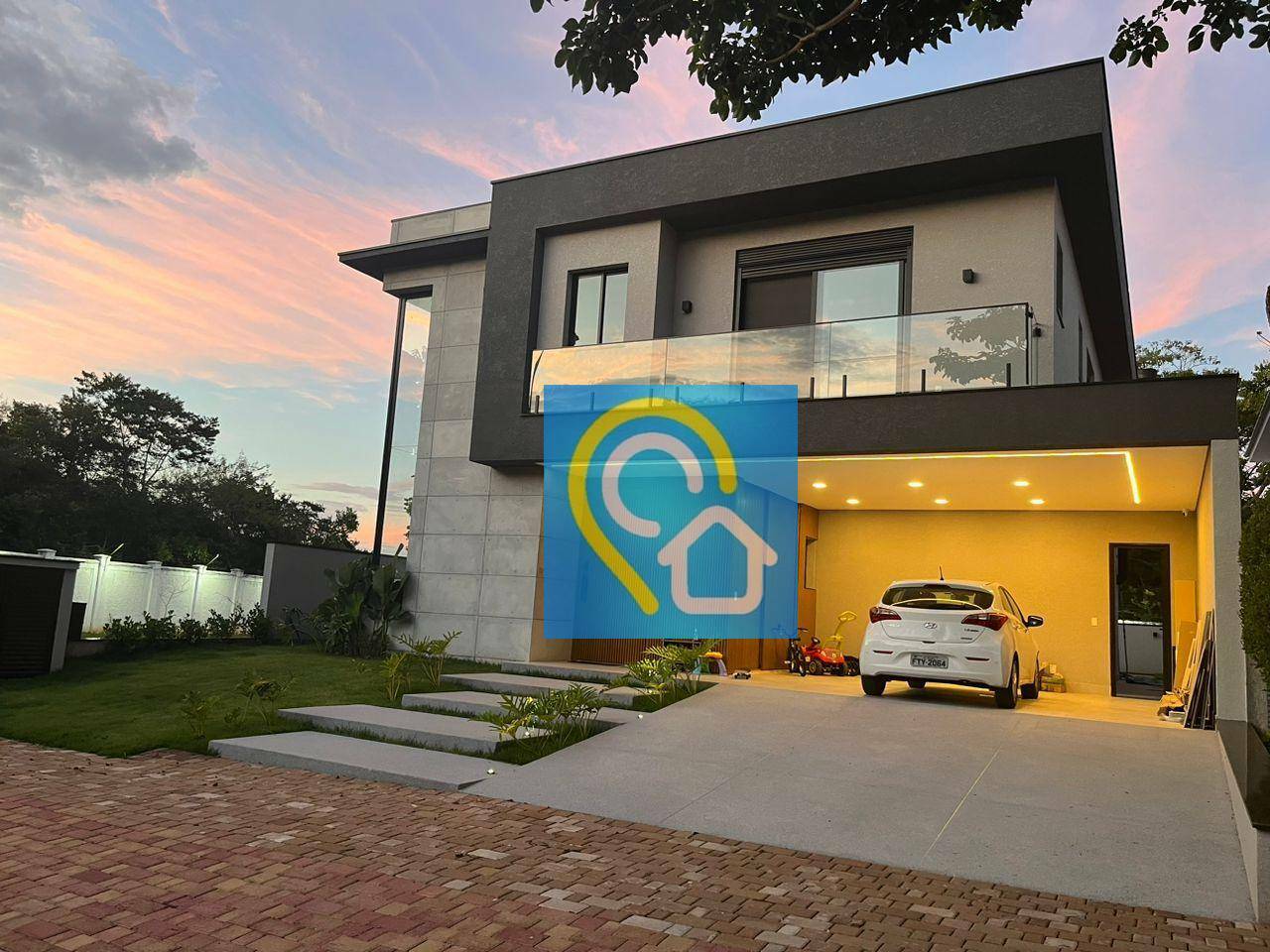 Casa de Condomínio à venda com 5 quartos, 371m² - Foto 1