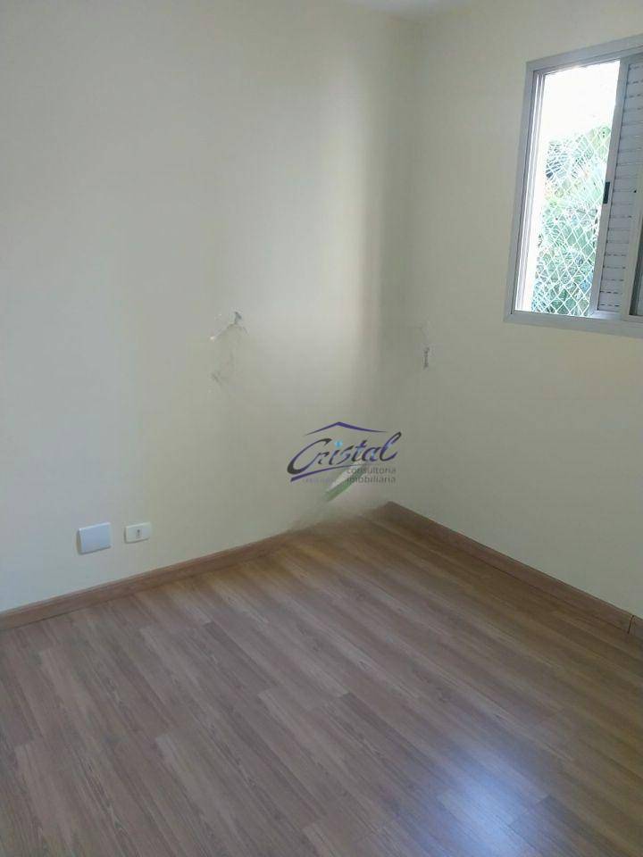 Apartamento para alugar com 3 quartos, 82m² - Foto 17