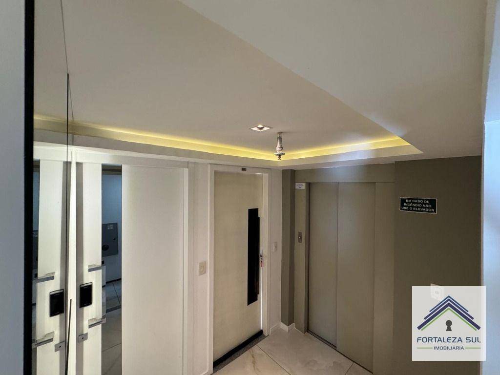 Apartamento à venda com 3 quartos, 126m² - Foto 3