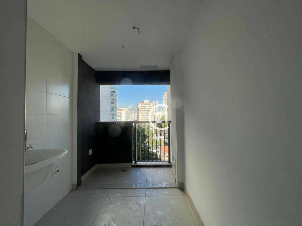 Apartamento à venda com 3 quartos, 162m² - Foto 13