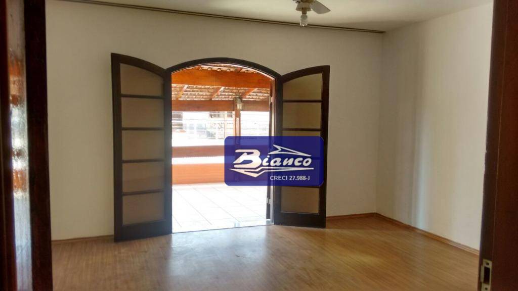 Sobrado à venda com 3 quartos, 264m² - Foto 8