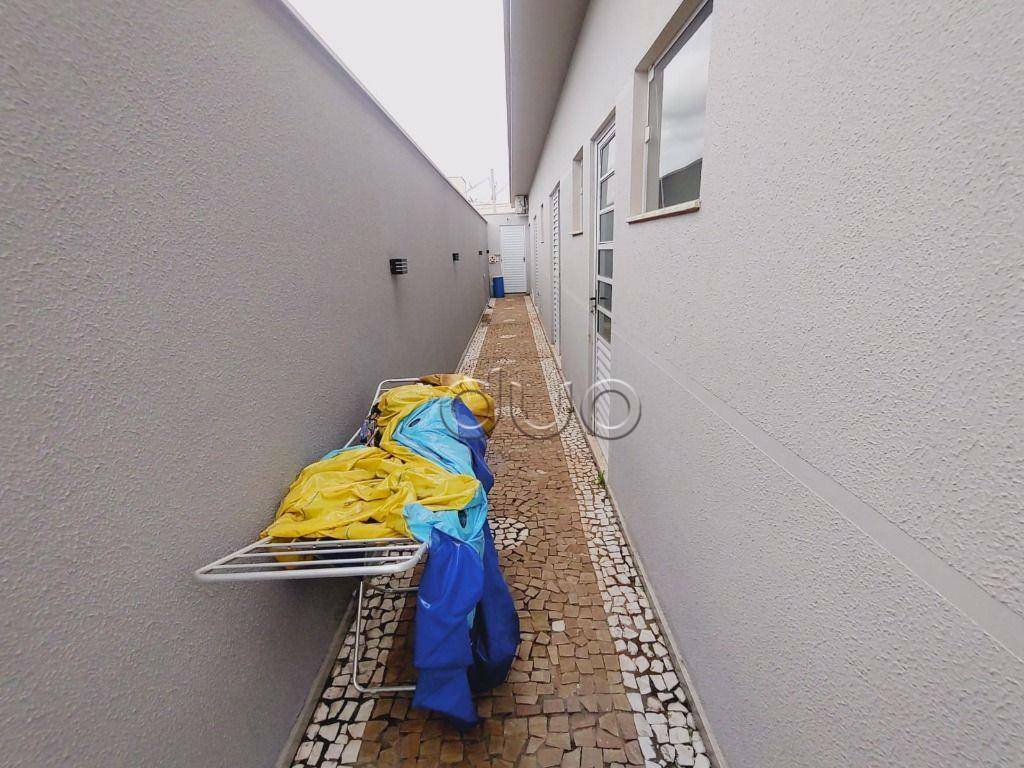 Casa de Condomínio para alugar com 3 quartos, 179m² - Foto 37