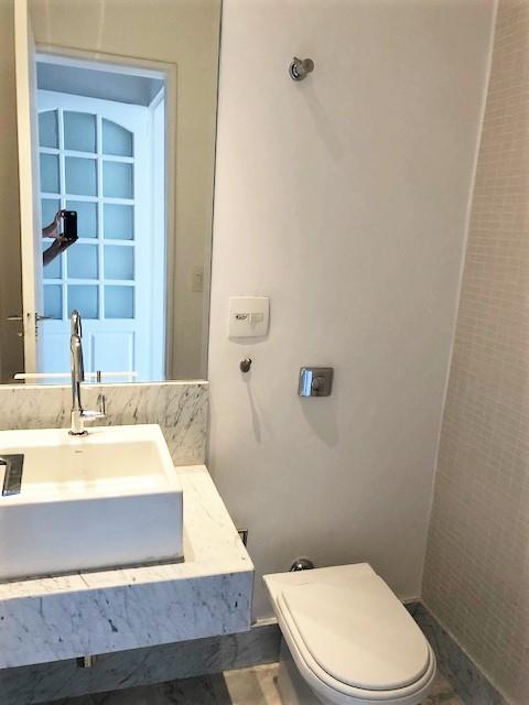 Apartamento para alugar com 4 quartos, 211m² - Foto 16