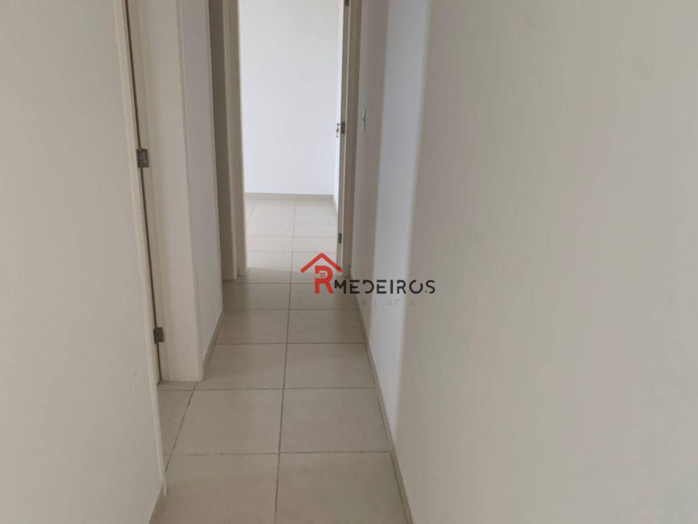 Apartamento à venda com 2 quartos, 70m² - Foto 13