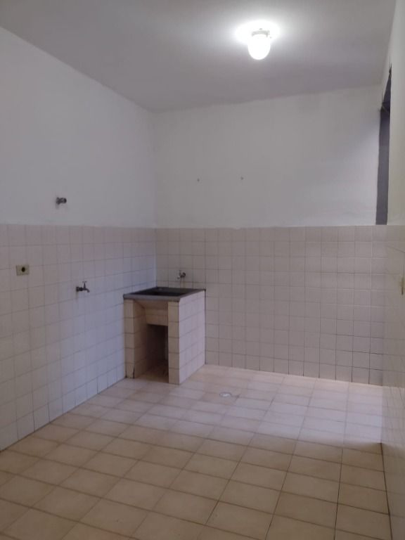 Sobrado à venda com 6 quartos, 140m² - Foto 23