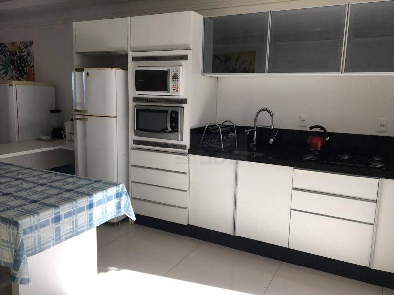 Apartamento à venda com 3 quartos, 160m² - Foto 19