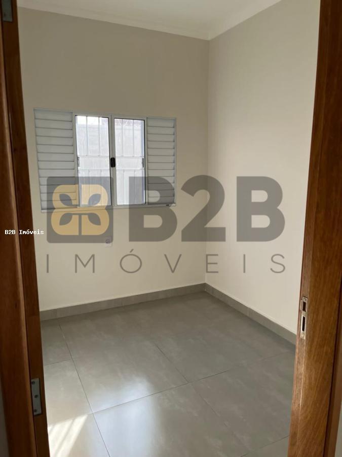 Casa à venda com 3 quartos, 67m² - Foto 10