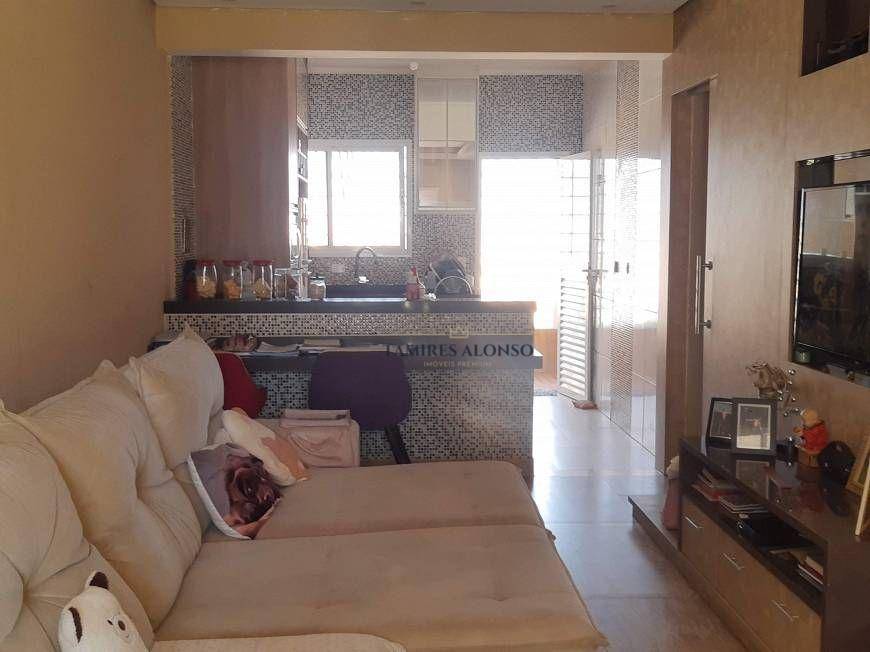 Casa à venda com 3 quartos, 200m² - Foto 6