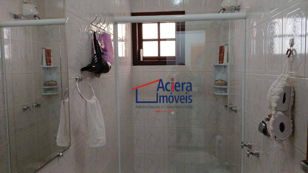 Casa de Condomínio à venda com 3 quartos, 217m² - Foto 12