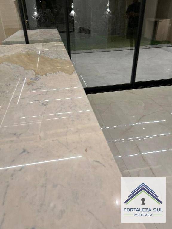Casa de Condomínio à venda com 4 quartos, 238m² - Foto 15