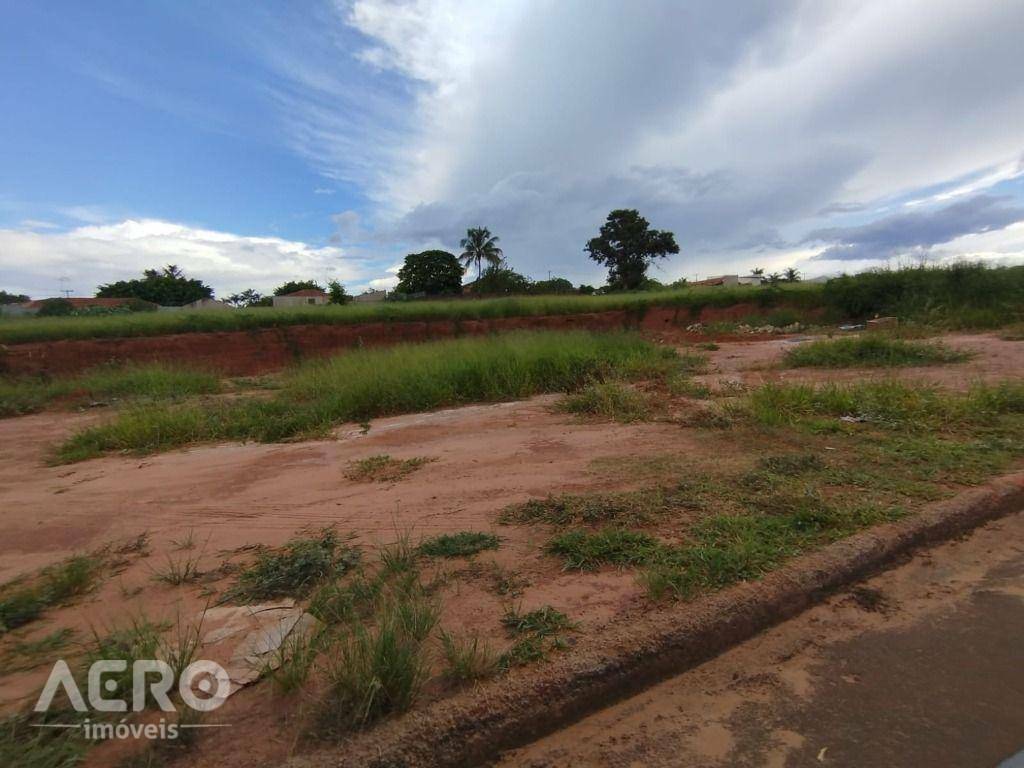 Terreno à venda, 331M2 - Foto 2