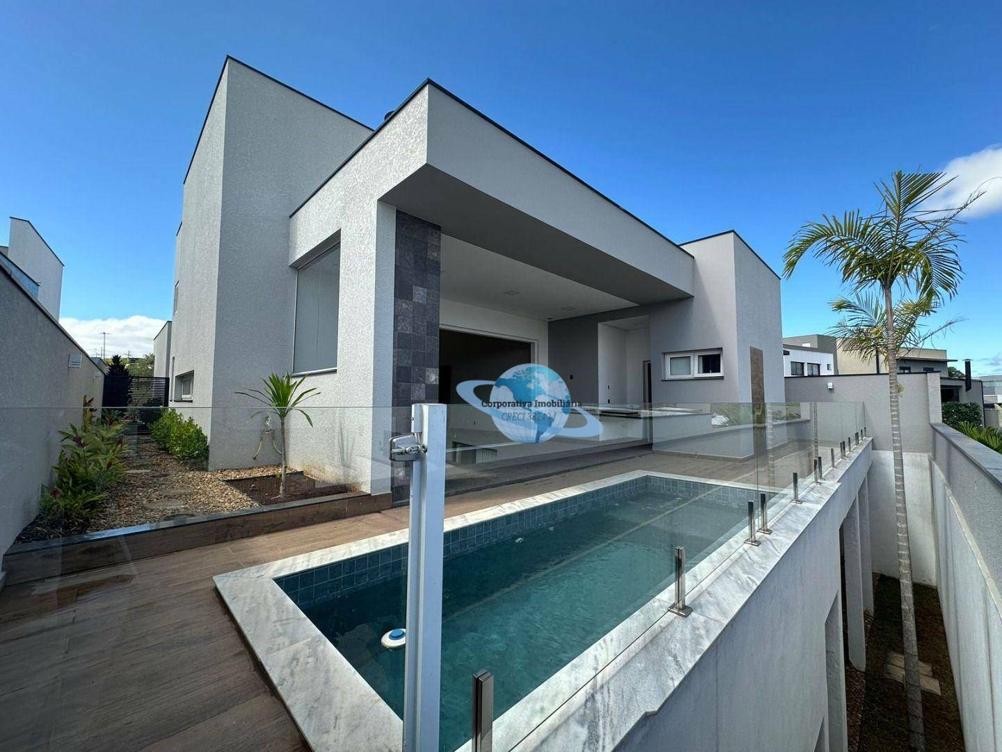Casa de Condomínio à venda com 3 quartos, 248m² - Foto 2
