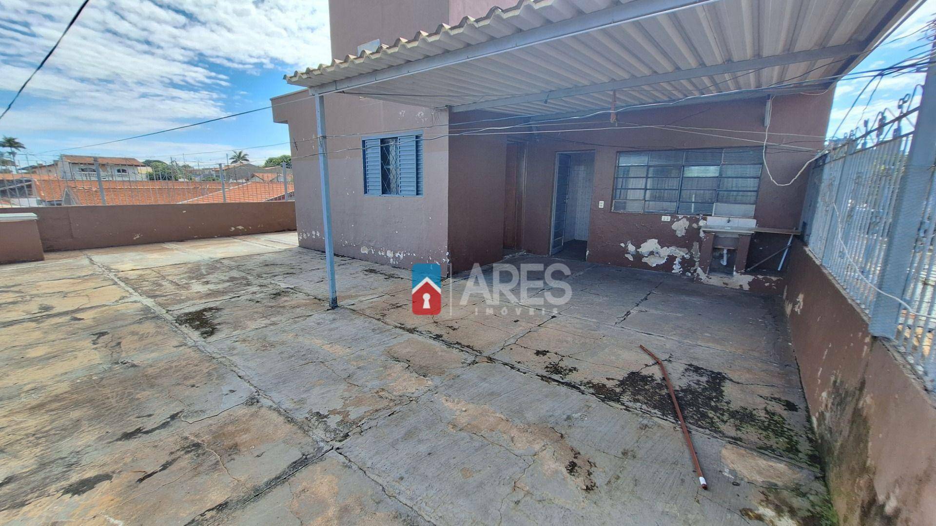 Casa à venda com 5 quartos, 169m² - Foto 17