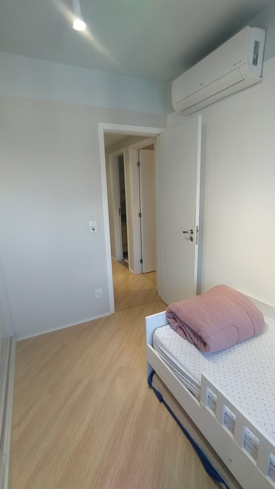 Apartamento à venda com 3 quartos, 103m² - Foto 3