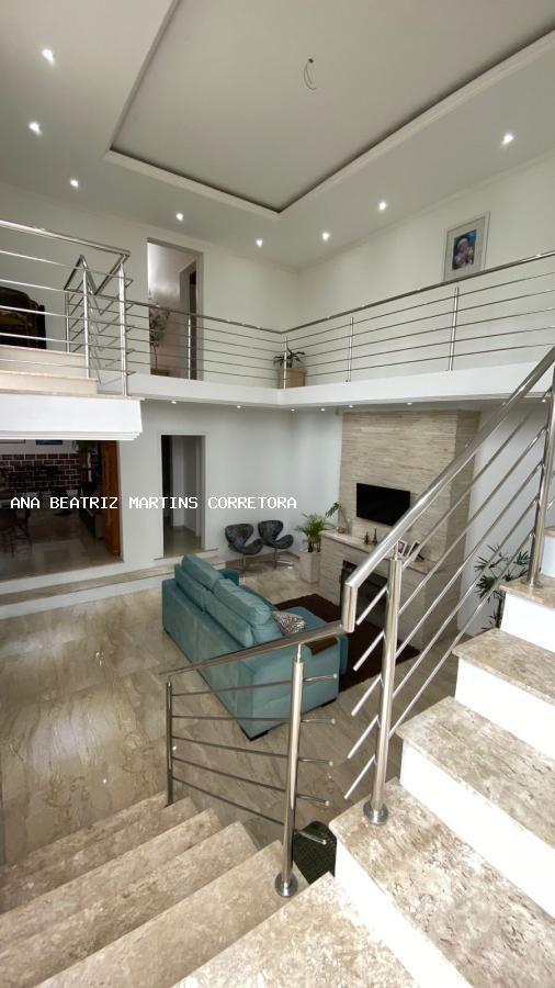 Casa à venda com 3 quartos, 1180m² - Foto 17