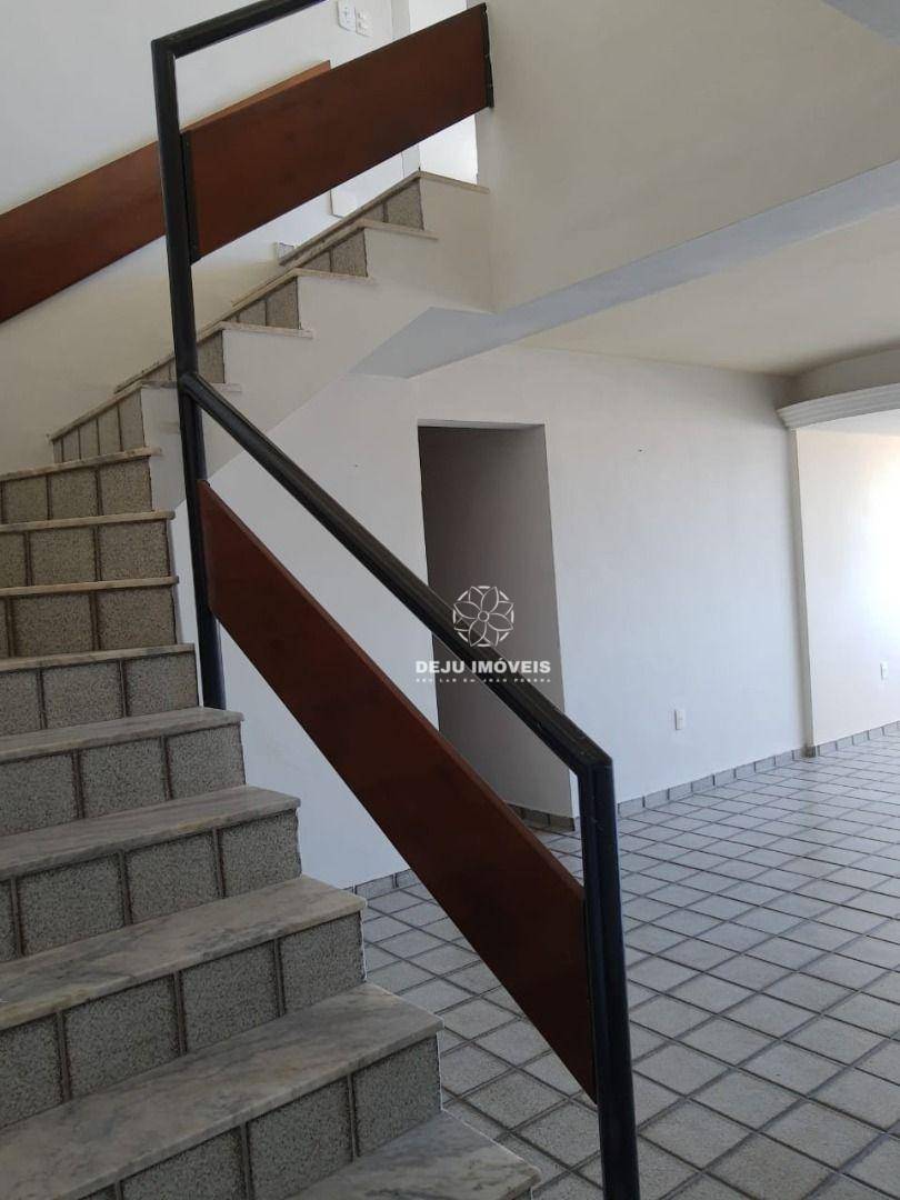 Apartamento à venda com 5 quartos, 300m² - Foto 4