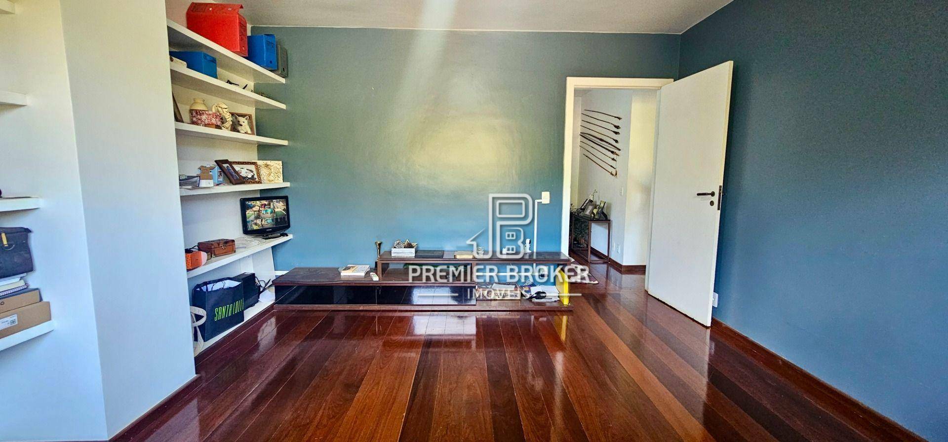 Casa à venda com 5 quartos, 160m² - Foto 25