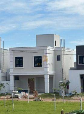 Sobrado à venda com 4 quartos, 200m² - Foto 1