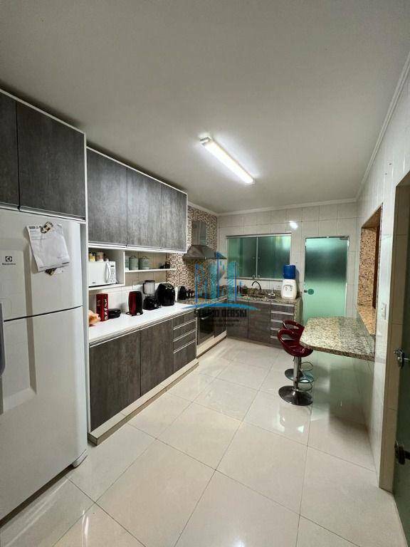 Apartamento à venda com 3 quartos, 130m² - Foto 12