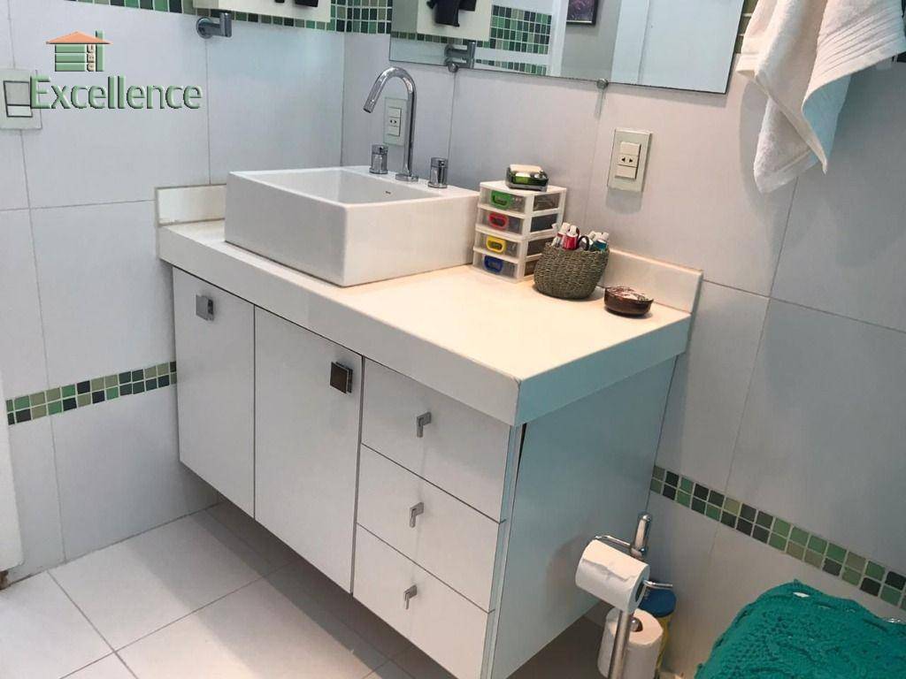 Apartamento à venda com 4 quartos, 230m² - Foto 30