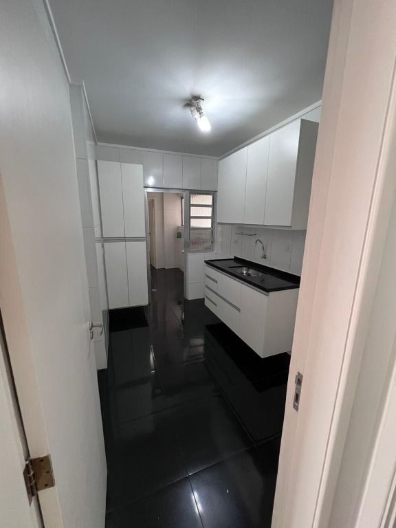 Apartamento à venda com 2 quartos, 72m² - Foto 10