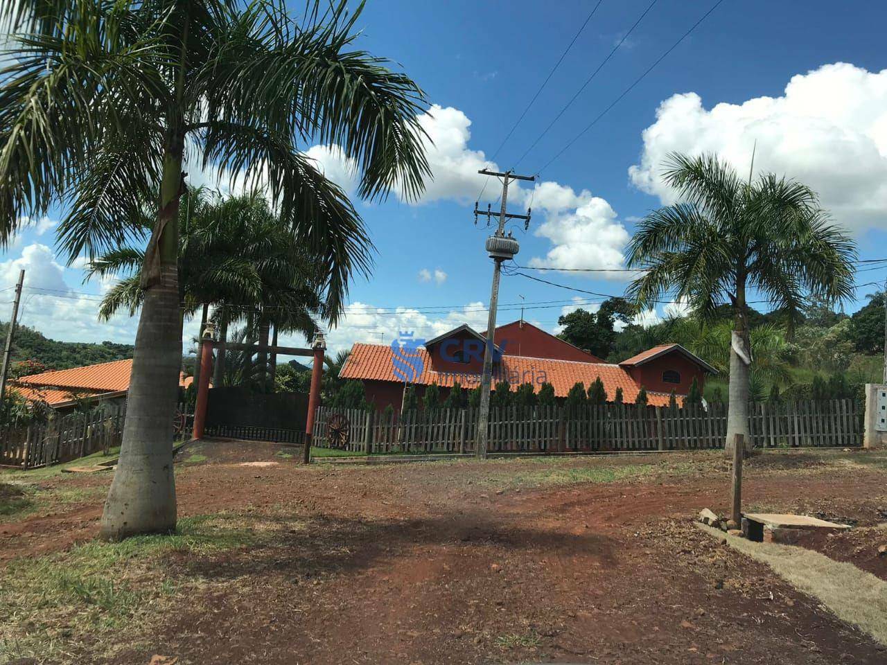 Chácara à venda com 5 quartos, 500m² - Foto 2