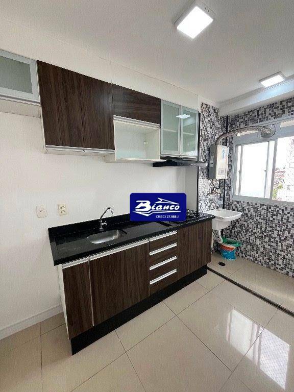 Apartamento para alugar com 2 quartos, 43m² - Foto 10