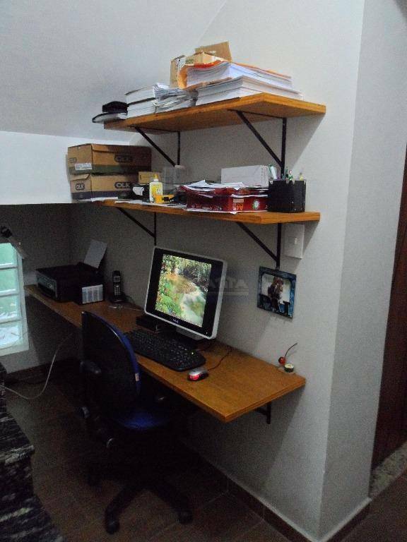 Sobrado à venda com 3 quartos, 299m² - Foto 15