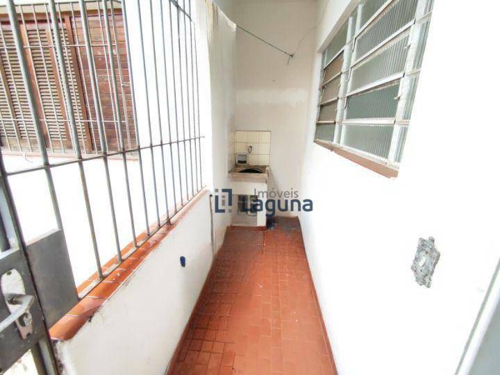 Casa para alugar com 3 quartos, 285m² - Foto 31