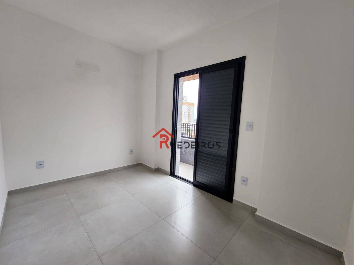 Apartamento à venda com 2 quartos, 74m² - Foto 11