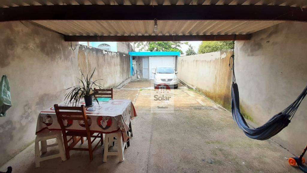 Casa à venda com 2 quartos, 68m² - Foto 1