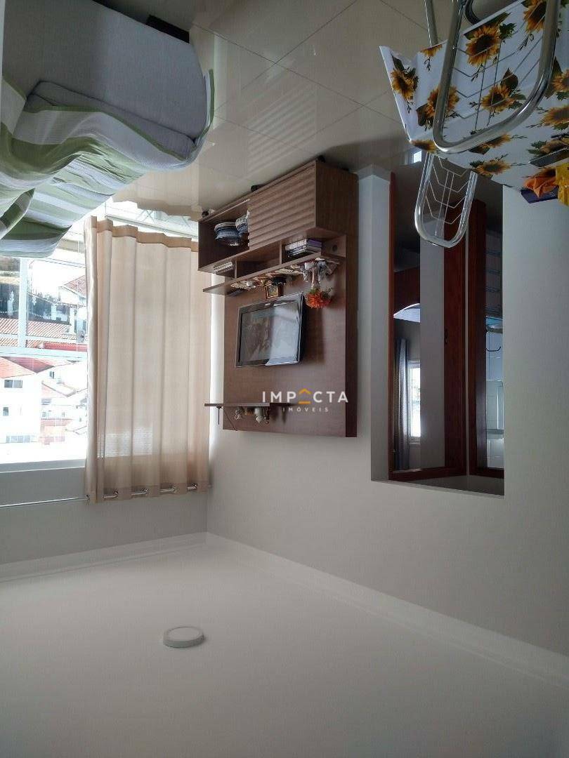 Apartamento à venda com 2 quartos, 80m² - Foto 1