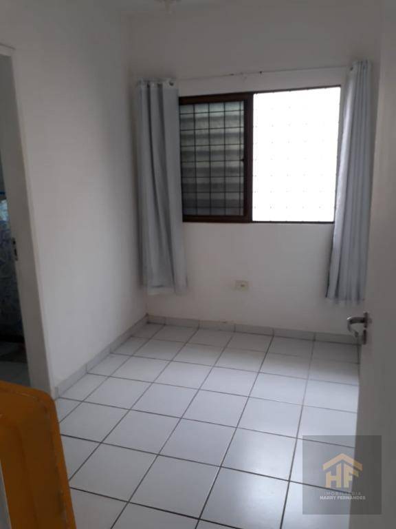 Casa à venda com 3 quartos, 109m² - Foto 14