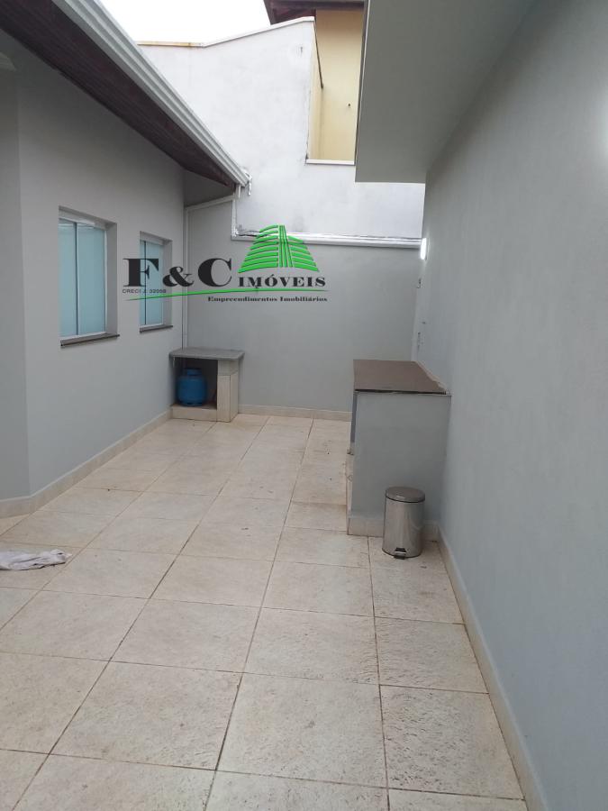 Casa à venda com 4 quartos, 300m² - Foto 11