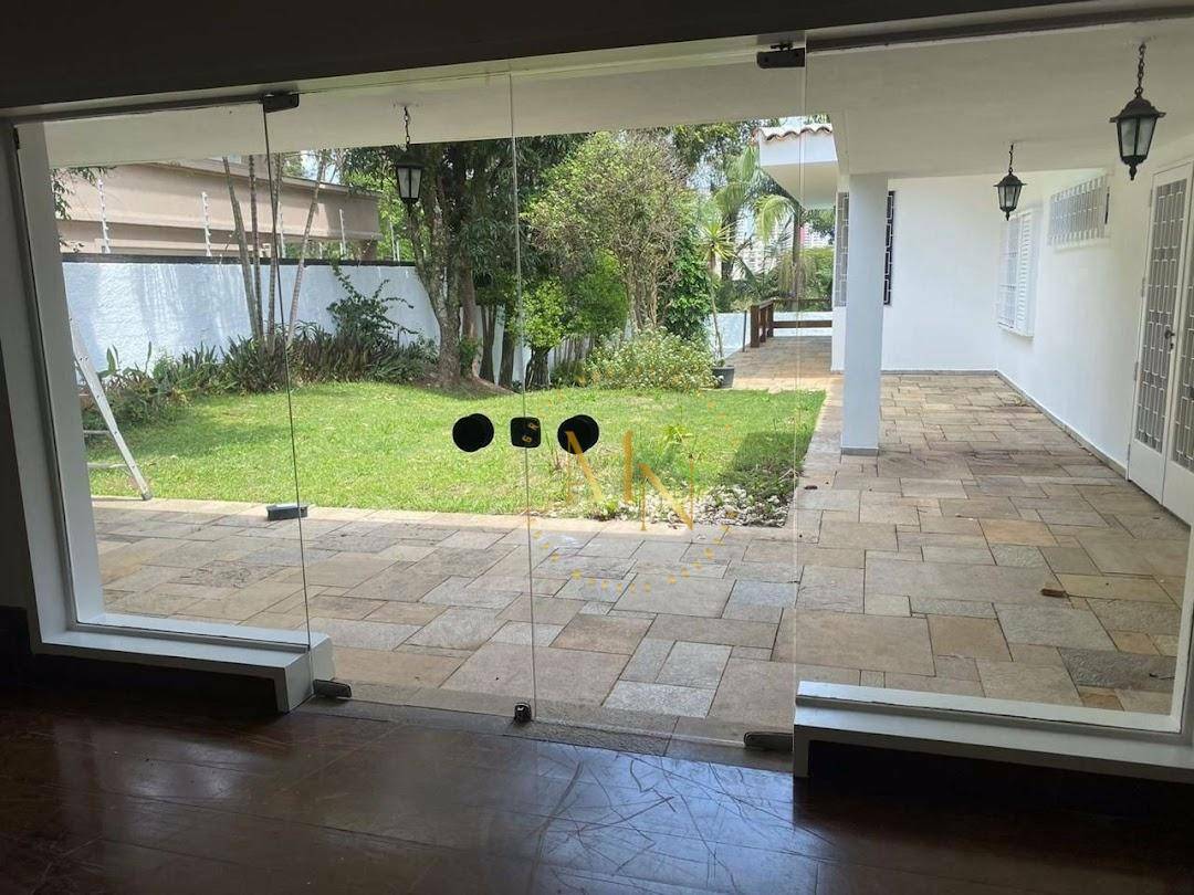 Casa à venda e aluguel com 4 quartos, 450m² - Foto 7