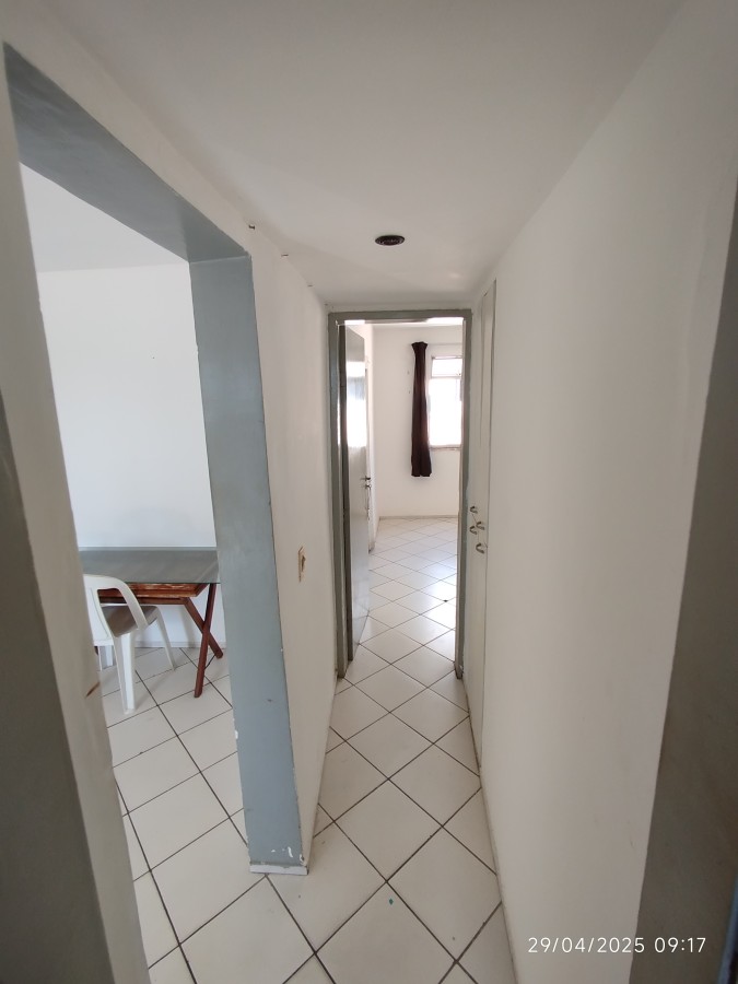 Apartamento para alugar com 2 quartos, 75m² - Foto 11