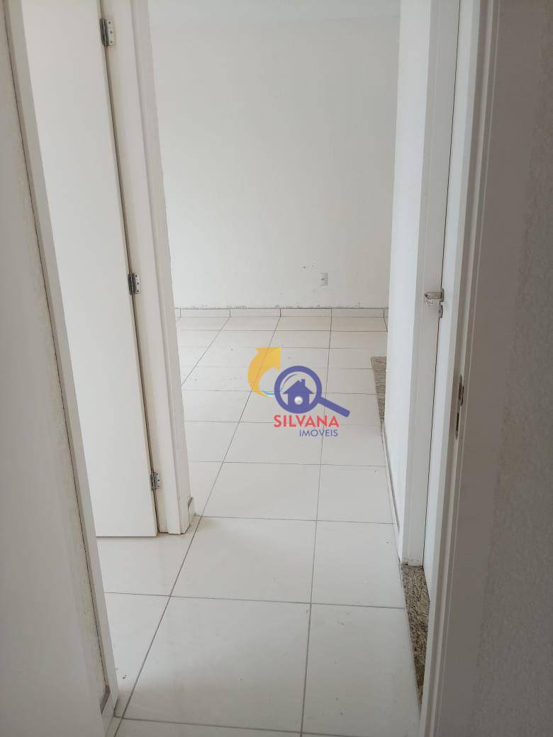 Apartamento à venda com 2 quartos, 43m² - Foto 2