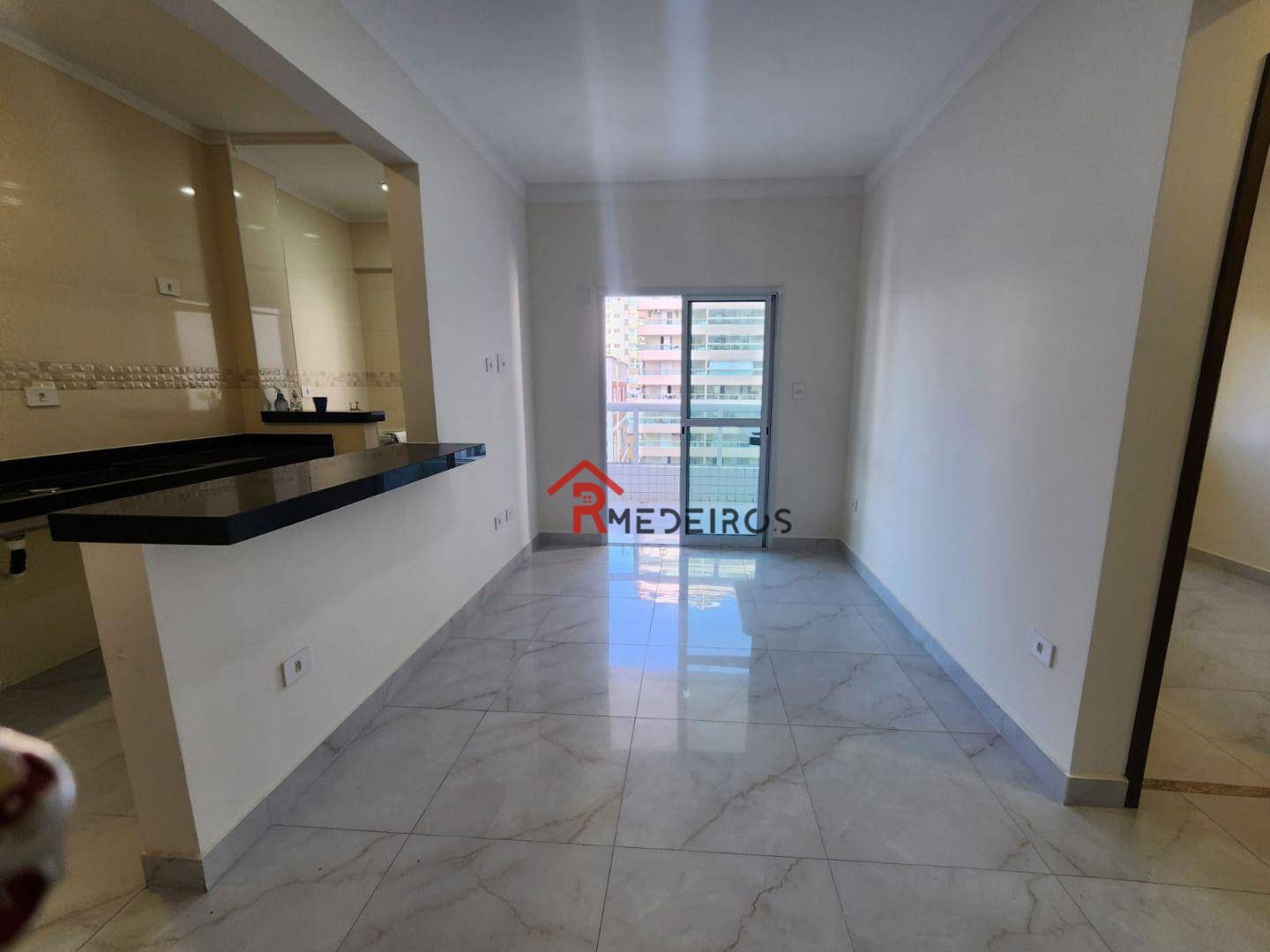 Apartamento à venda com 2 quartos, 61m² - Foto 2