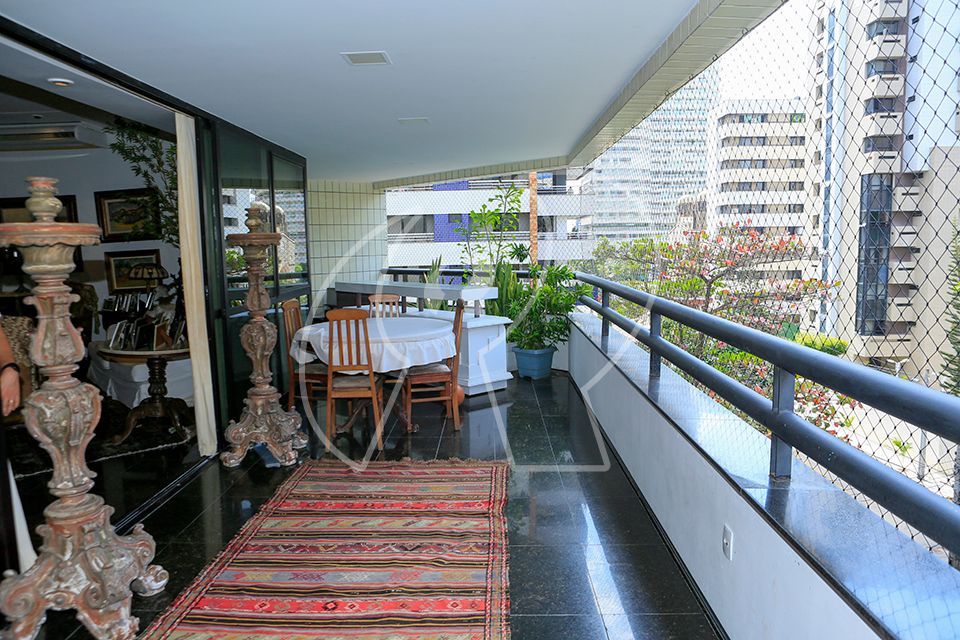 Apartamento à venda com 4 quartos, 367m² - Foto 2