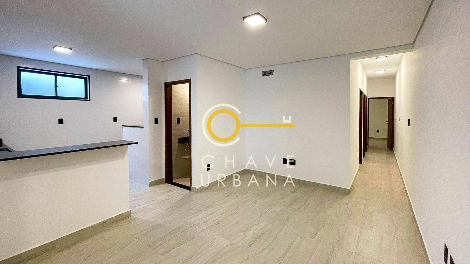 Casa à venda com 3 quartos, 99m² - Foto 1