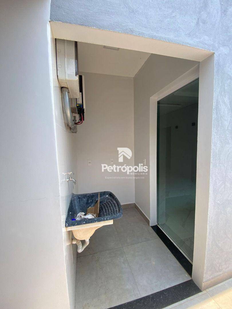 Casa à venda com 3 quartos, 114m² - Foto 12